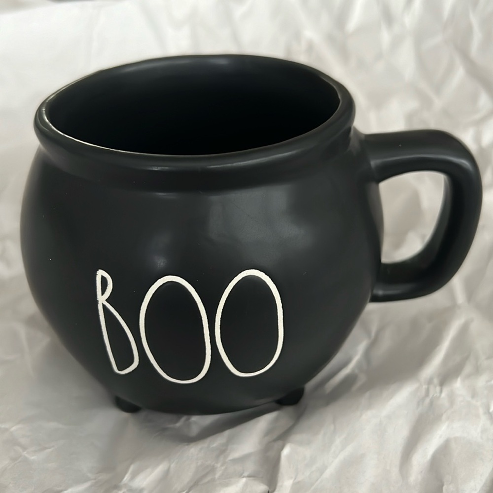 NWT Rae Dunn BOO Cauldron Mug